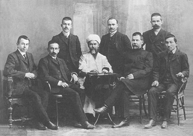 Чай с хазратом: что такое халяль и как не попасться на маркетинговые уловки
