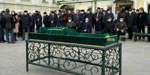 «Эпоха рождает таких лидеров»: в Казани проводили в последний путь Фандаса Сафиуллина