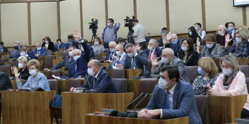 Семеро смелых: портреты депутатов Госдумы от РТ, проголосовавших за сохранение наименования «президент Татарстана»
