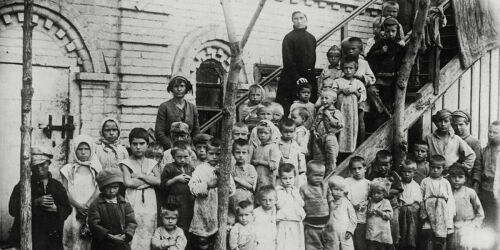 Голод в Татарстане: помощь США и Турции, людоеды и свадьба Саид-Галиева