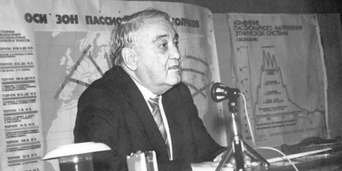 «Евразийский Лев подписывал некоторые свои письма «Арслан бэй» и гордился своими татарскими корнями»