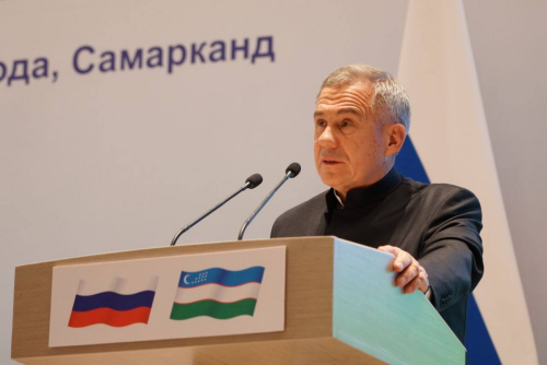 Президент Республики Татарстан Рустам Минниханов принял участие российско-узбекском бизнес-форуме в Самарканде