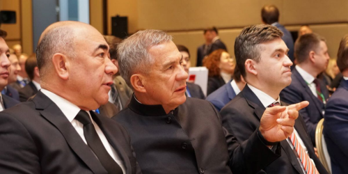Поставки нефти и производство шин: зачем Мишустин взял Минниханова на форум в Самарканд