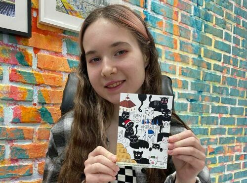 Создательница комикса Салима Аскарова: «Я люблю делать что-то на фоне, включил сериал и рисуешь»