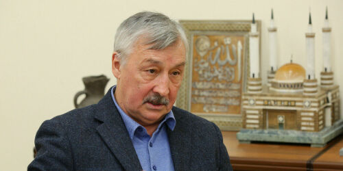 Рафаэль Хакимов: «Моя работа над книгами заменяет молитвы, а мой компьютер и есть мечеть»