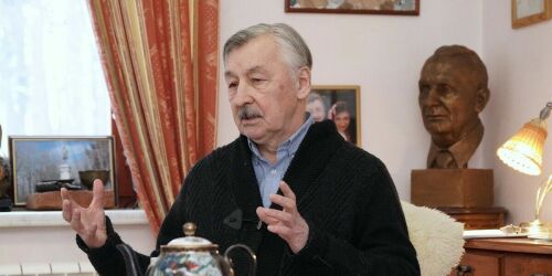 Рафаэль Хакимов: «Люди озлобились на всё и вся. Постоянно кого-то критикуют, подсиживают, пишут доносы»