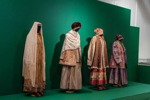 Макет Каабы, Каратунский клад и редкие рукописи: экскурсия по выставке «Иман Нуры – Свет Веры»