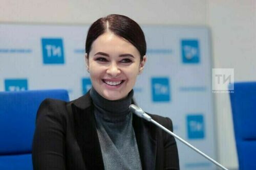 Певица Эльмира Калимуллина стала мамой