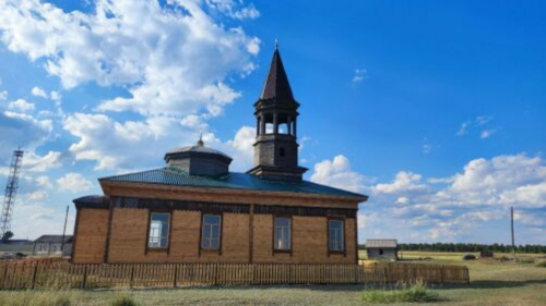 «Чудо в степи»: выходцы из казахстанского села Аккульск восстановили легендарную татарскую мечеть