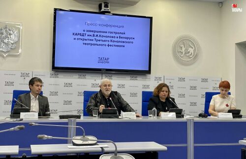 Александр Славутский: «Мы привозим лучшие театры, а не кого попало лишь бы закрыть дырку кем-нибудь»