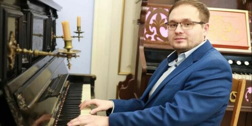 Дирижер Ильяс Камал: «То, что искусственный интеллект сочиняет музыку – это ненастоящее искусство»
