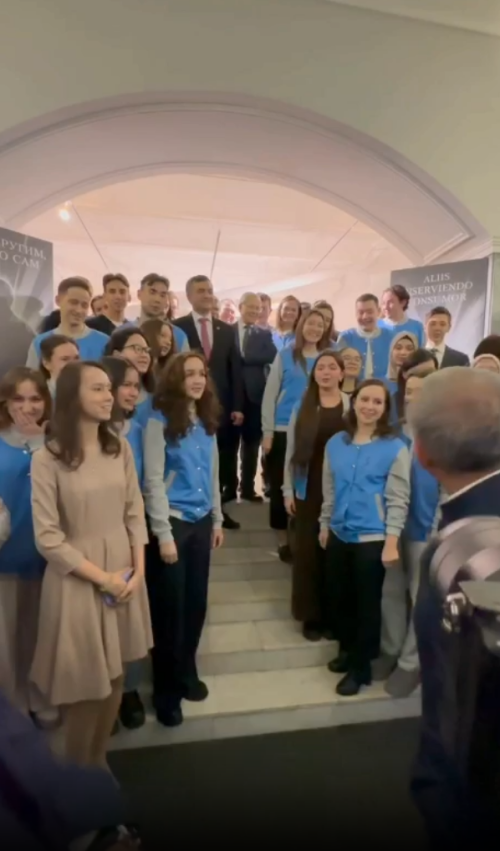 Московские студенты исполнили для Минниханова «Туган як»