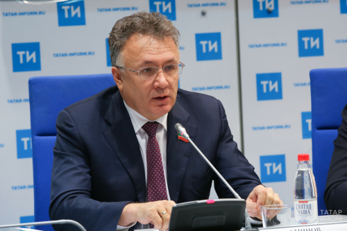 Аминов: «Спрошу прямо: слова Петра Толстого укрепляют наше многообразное согласие?»