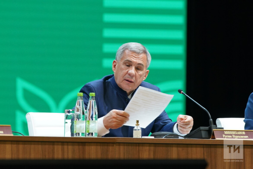 «Суверенитет» заменен на «государственность» в законе о госсимволах РТ