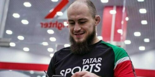 «Просто трусы и боятся конкуренции»: боец UFC Фахретдинов – о санкциях против спорта в РФ
