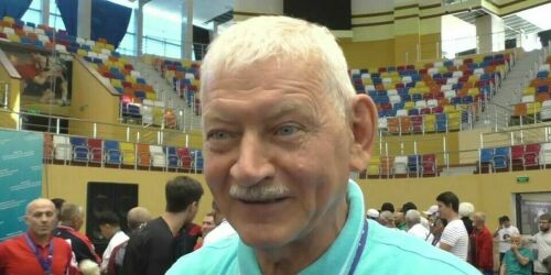 «Европейцы извиняются за политику своих стран»: 70-летний борец – о спорте и не только