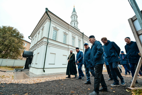 Раис Татарстана открыл обновленную Белую мечеть 