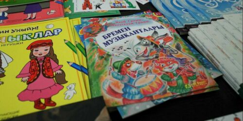 «Оказалось, что разложенные на видном месте татарские книги раздражают учителя татарского языка…»