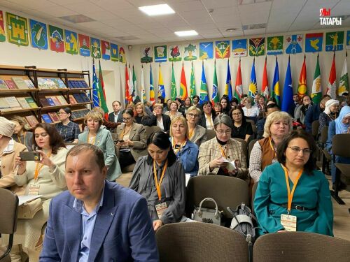 В Казани обсудили роль татарской женщины в истории