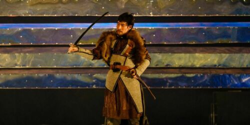 Эпос «Идегей»: «Минимум декораций и большое количество символов»