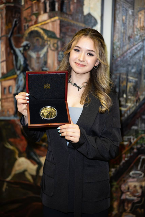 Камила Валиева на свое 18-летие получила медаль 585 пробы