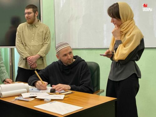 «Миллиард.Татар» открыл выставку классической татарской каллиграфии