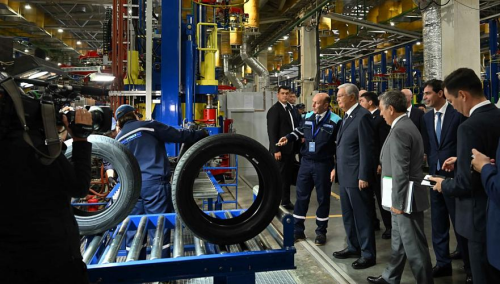 Президент Казахстана посетил завод Татнефти по производству шин в Сарани