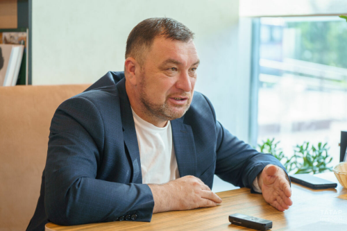 Писатель Равиль Сабыр презентовал новую книгу «Нельзя отключать солнце» 