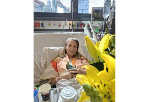 Зуля Камалова просит помощи в борьбе с раком