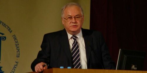 Академик Роберт Нигматуллин: «Хоть язык и исчезает, татары все равно не исчезнут»