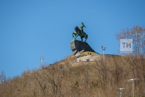 Салават Юлаев на тысячной купюре  