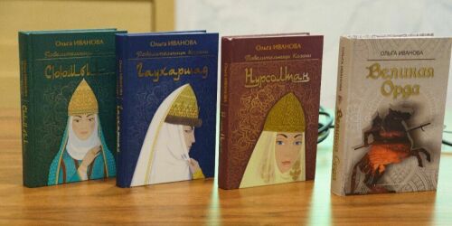 Великолепный век по-казански: Ольга Иванова и ее трилогия «Повелительницы Казани» в новом книжном клубе