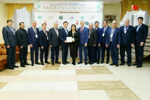 В Казани обсудили культурно-экономические связи Татарстана и Казахстана