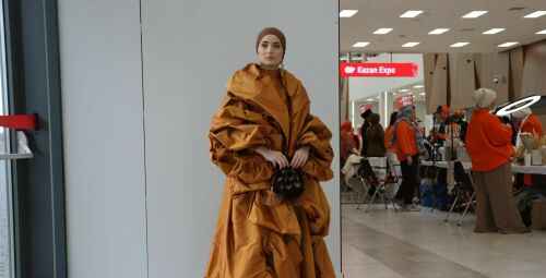 Fashion Iftar-2025: полторы тысячи модниц и все оттенки оранжевого, посвященных искусству