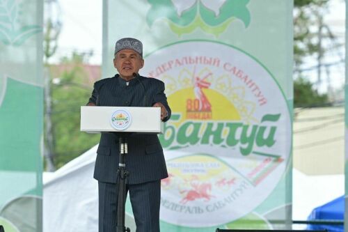 Раис Татарстана выступил на Сабантуе в Якутии