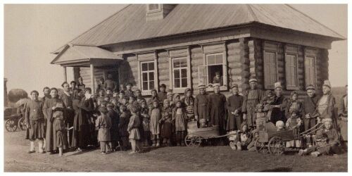 «А случитца суд сместнои тем людем и крестьяном з городцкими людьми или с волостными, и наместницы новагорода Свияжскаго и воеводы тех людеи»