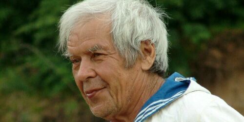 «Я человек, переживший падение самолета»: как 92-летний турист выжил в шторме на Волге