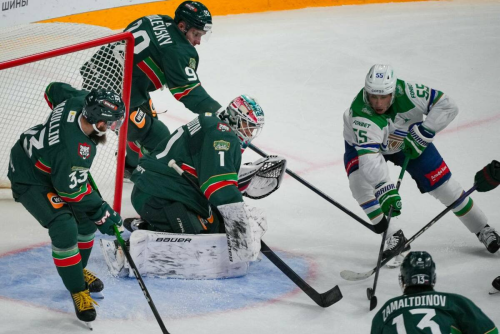 Сделка «Ак Барса» с Хмелевским под угрозой срыва: форвард отказывается подписывать контракт
