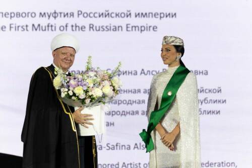 Певица Алсу получила Орден имени Первого муфтия Российской империи. Объясняем, что за награда