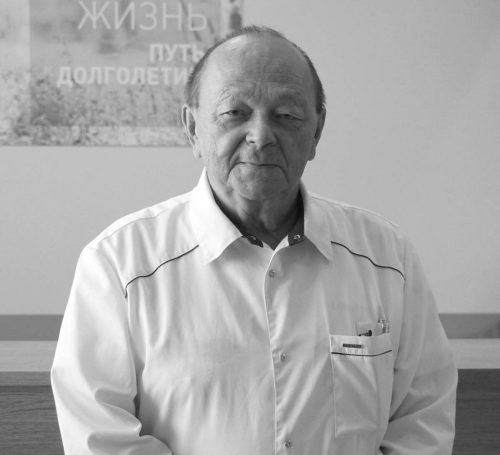 Нижнекамск прощается с легендарным хирургом Идрисом Валитовым