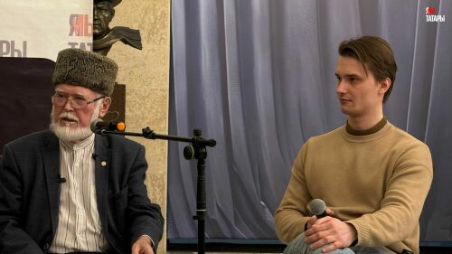 В Казани прошла лекция режиссера Рабита Батуллы о истории татарского театра