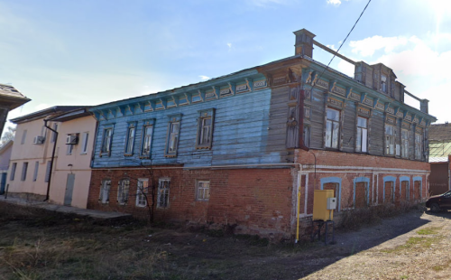 В Чистополе дом купца Зяббарова продают за 1 рубль