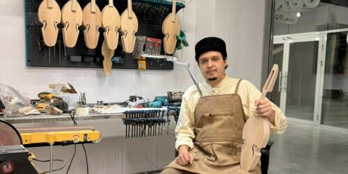 «Традиции – одно, а креатив – другое»: как мастерская музыкальных этноинструментов обживает новый ЦУМ