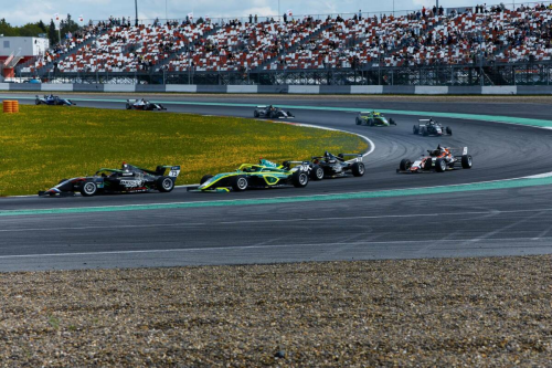 В Казани стартует второй этап чемпионата России SMP Formula 4