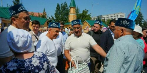 Минниханов в Казахстане: открытие бюста Тукая и Сабантуй в Петропавловске