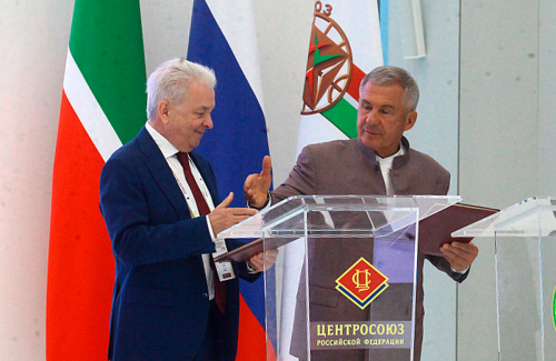 Минниханов и Зубов открыли форум потребкооперации и «Агроволгу» в Казани