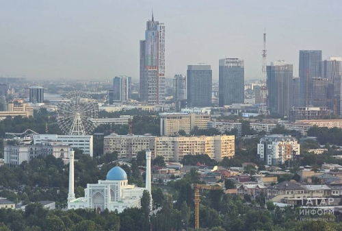 В Ташкенте проходит выставка татарской художницы-керамистки Риммы Газалиевой
