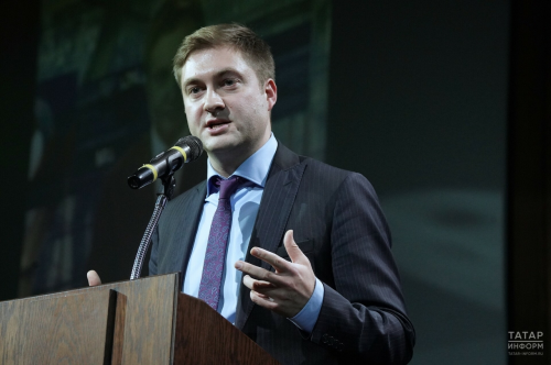 Телеведущий Первого канала Максим Шарафутдинов стал обладателем Ордена Дружбы