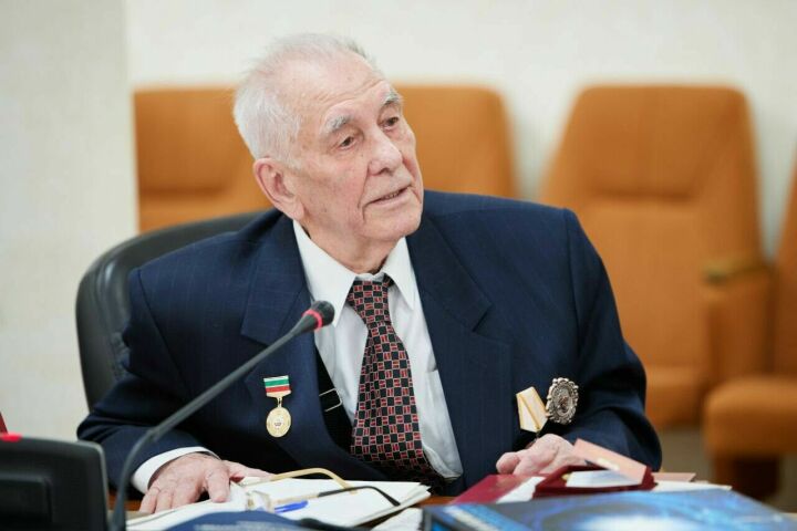 Искандер Гилязов: Гумера Сабирзянова можно назвать отцом Татарской энциклопедии