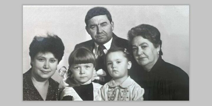 Дина Замалетдинова сообщила «Миллиард.Татар» о том, что 2 ноября этого года не стало ее отца - Ильтузара Замалетдинова, одного из основоположников космической психологии и медицины, доктора психологических и социологических наук, кандидата медицинских наук и профессора. Редакция выражает родным и близким ученого. В материале подробнее о вкладе ученого в космонавтику. 